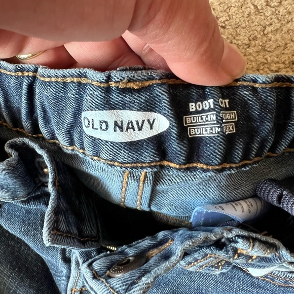 2 pairs boys size 7 jeans old Navy and Oshkosh - Picture 4 of 10